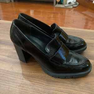 New Paul Green Nina Loafer Pump in Black Crinkled Patent Size 10.5